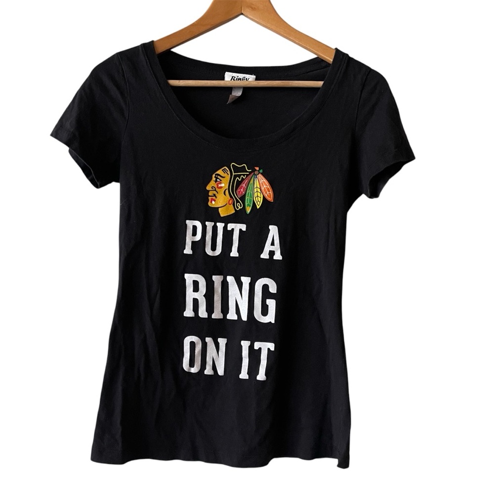 Chicago Blackhawks 100% Cotton Put A Ring On It T-Shirt Large
